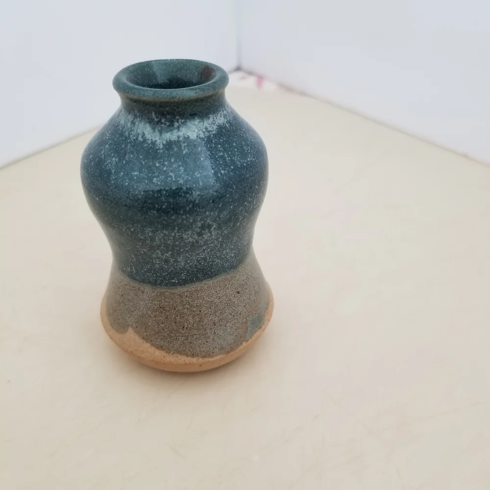 Handcrafted Signed Blue and Tan Vase - Picture 4 of 5